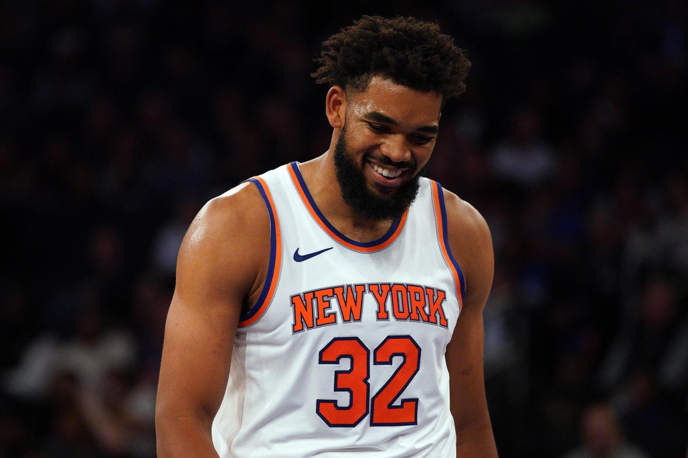 大橋：唐斯打其他五號位基本都是錯(cuò)位 對他的出色表現(xiàn)不感到驚訝