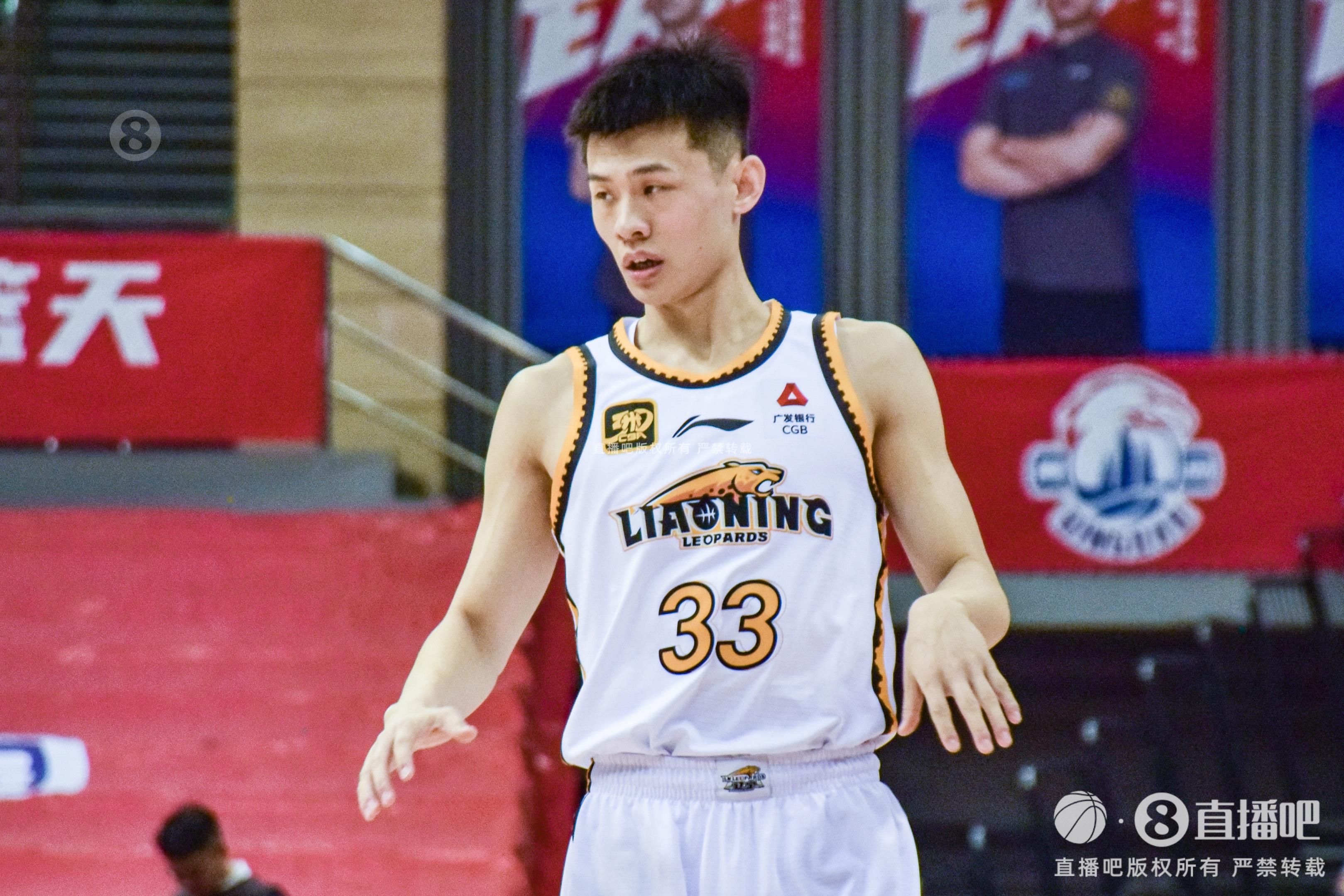 盡力了！王嵐嵚末節(jié)2記三分 全場18分鐘4中3拿到10分